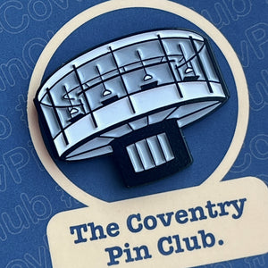 Round Cafe pin badge